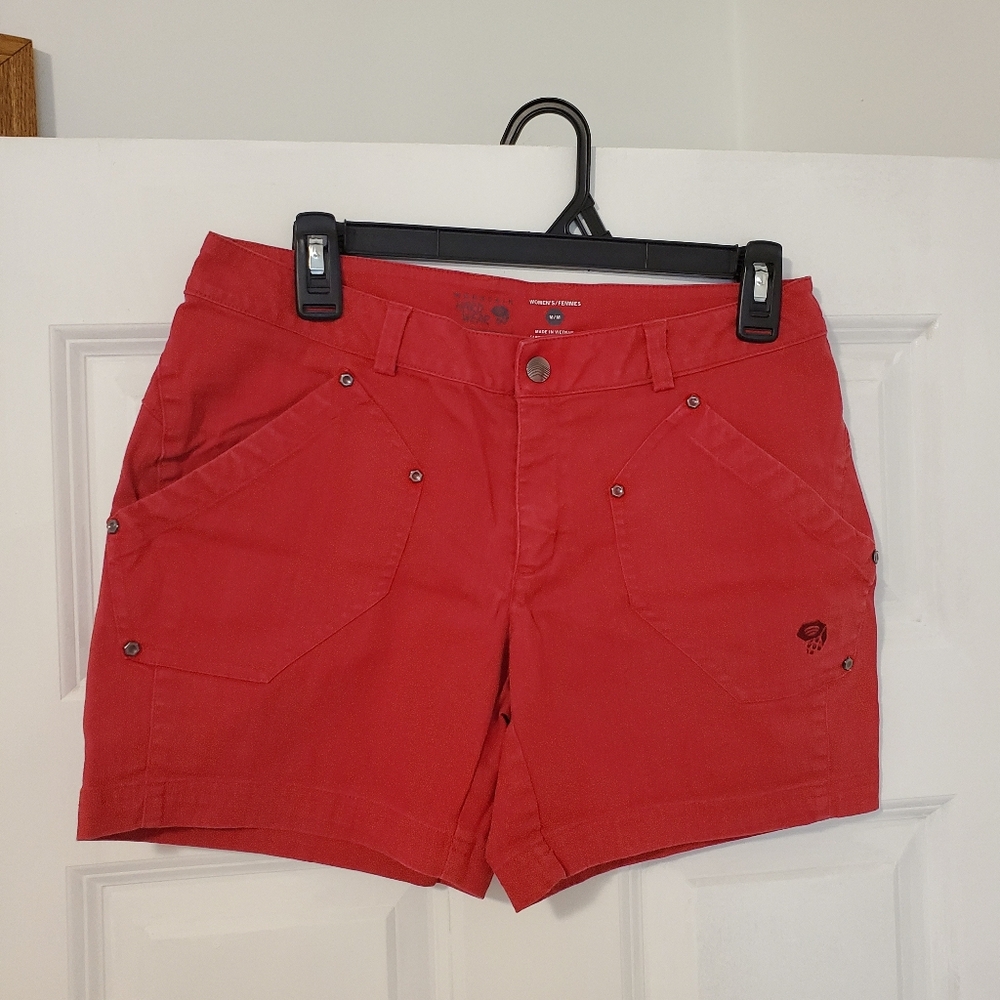 Mountain Hardwear Solid Red Shorts